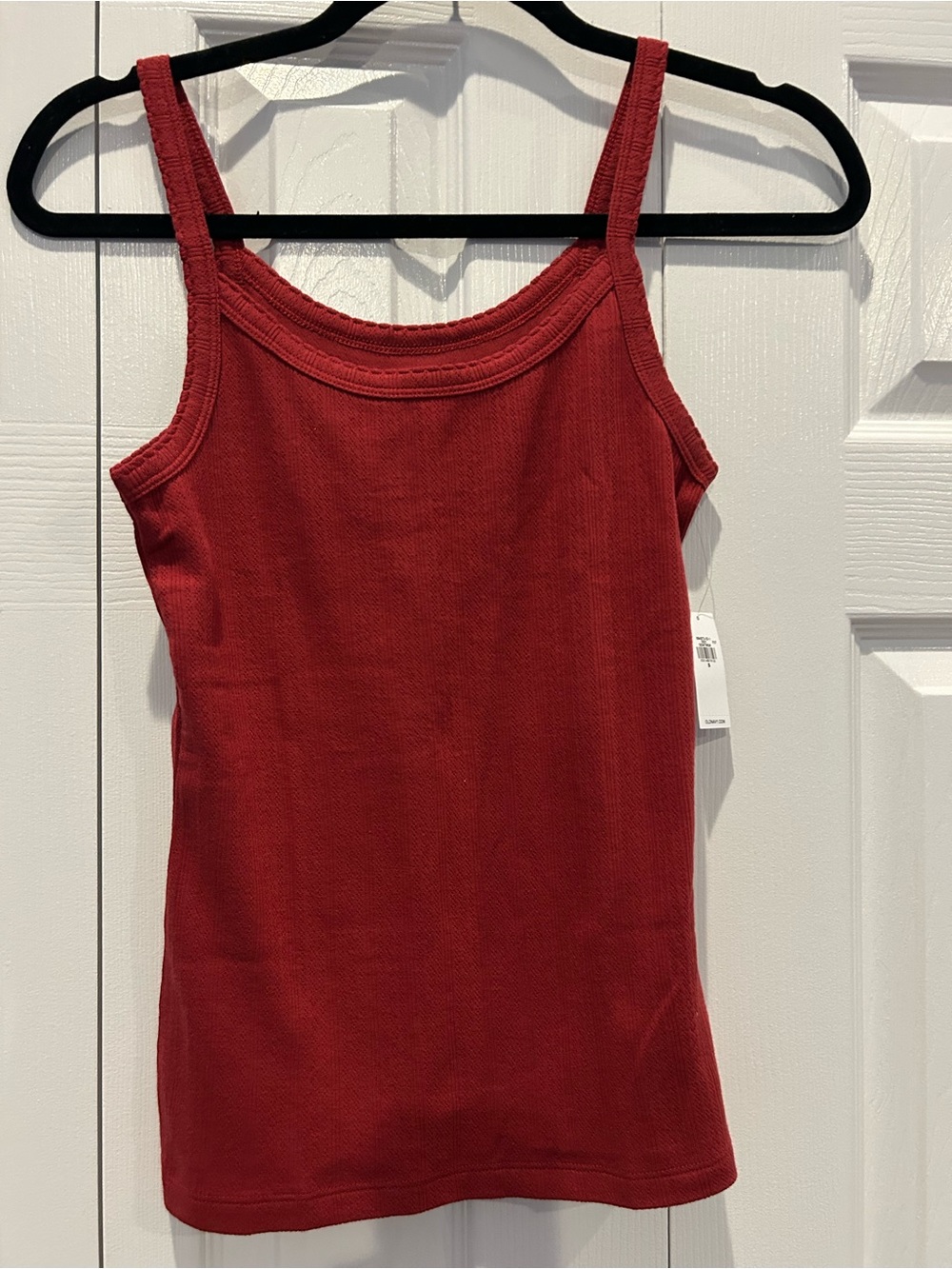 Old Navy Deep Red Ribbed Tank Top - Women